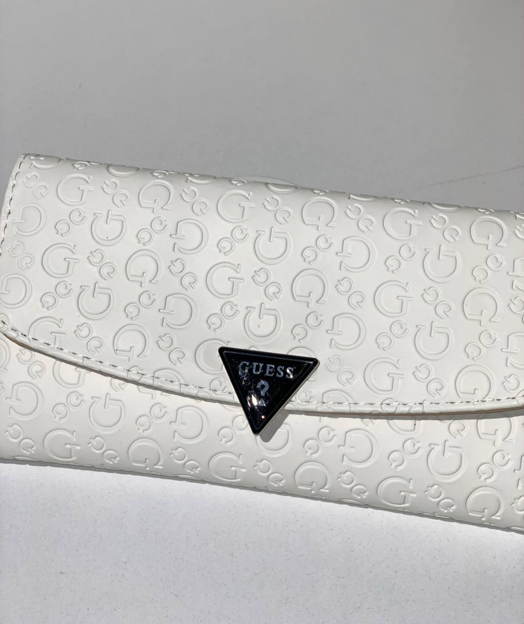 Guess wallet