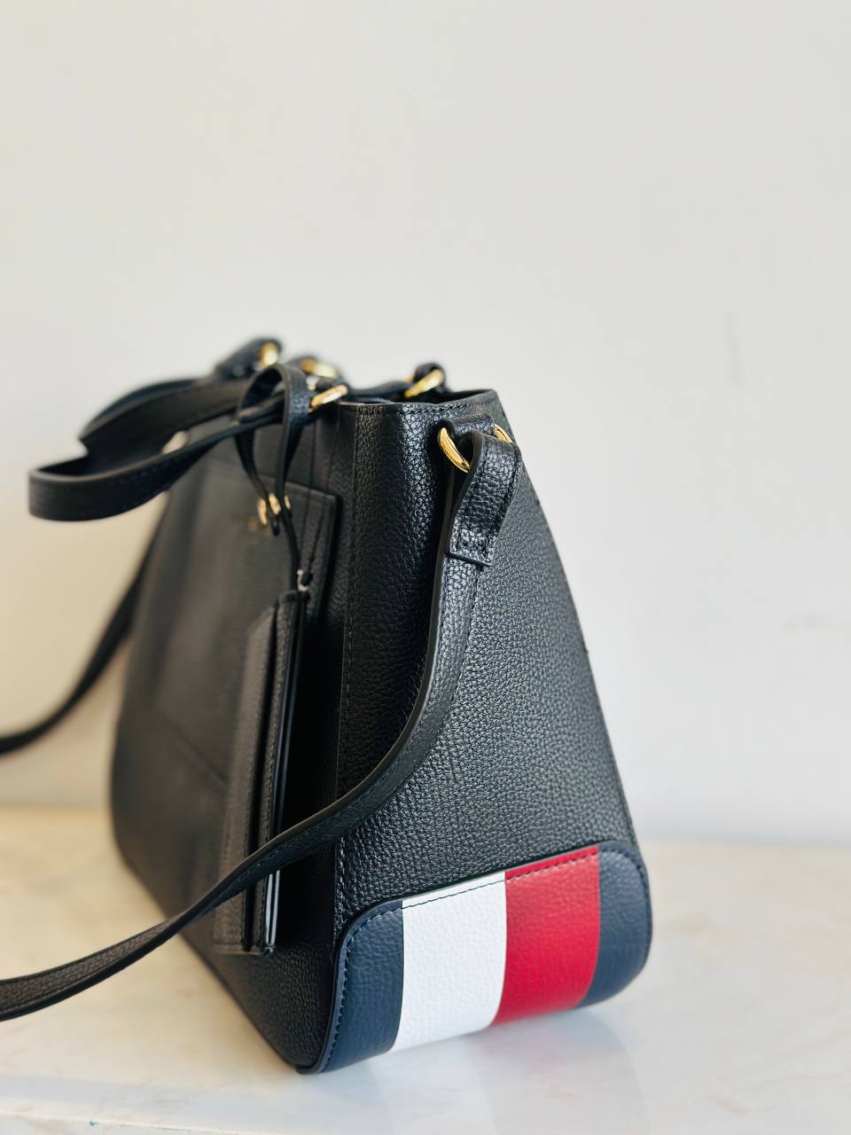 Tommy Hilfiger bag