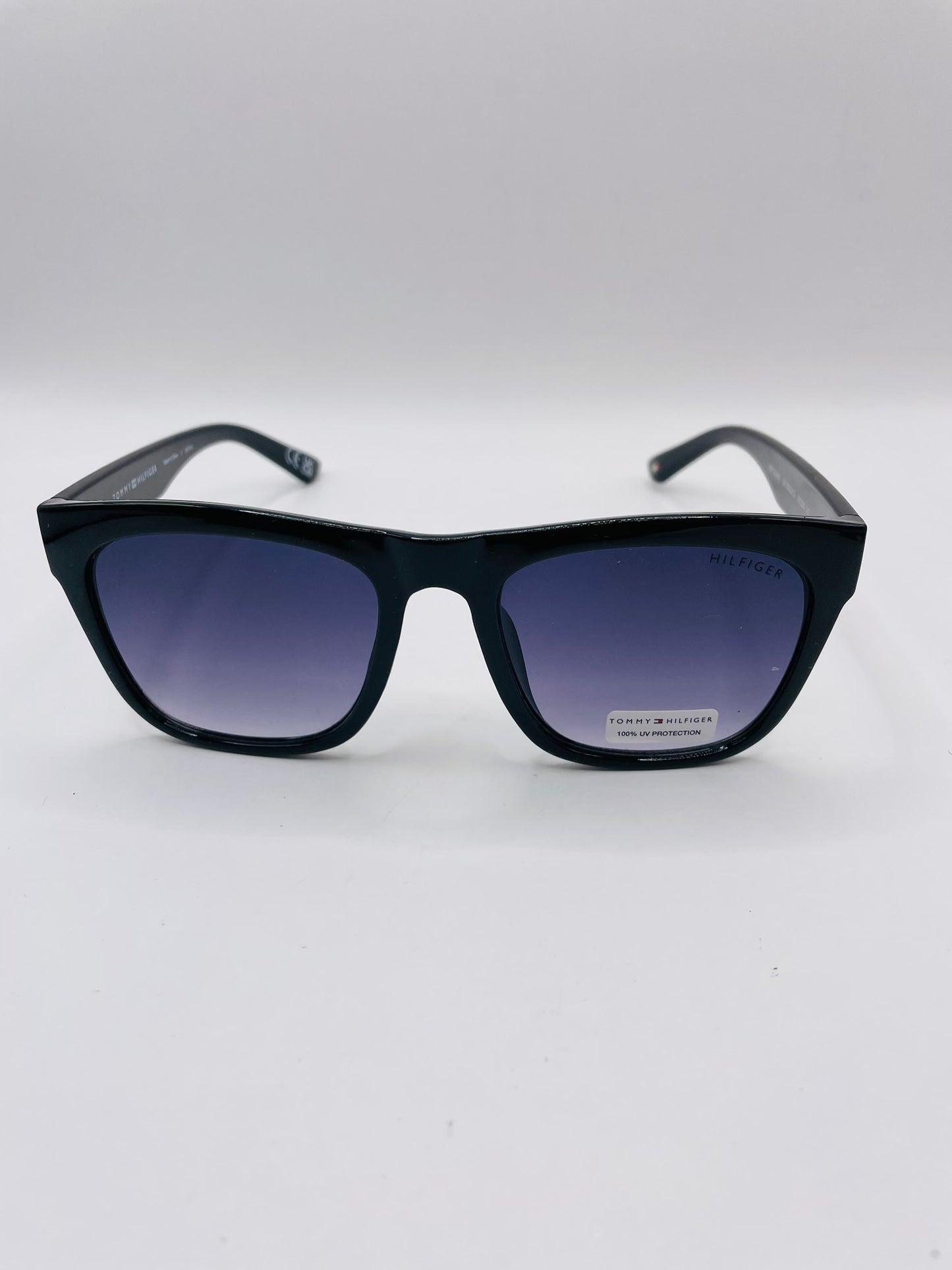 Tommy Hilfiger sunglass