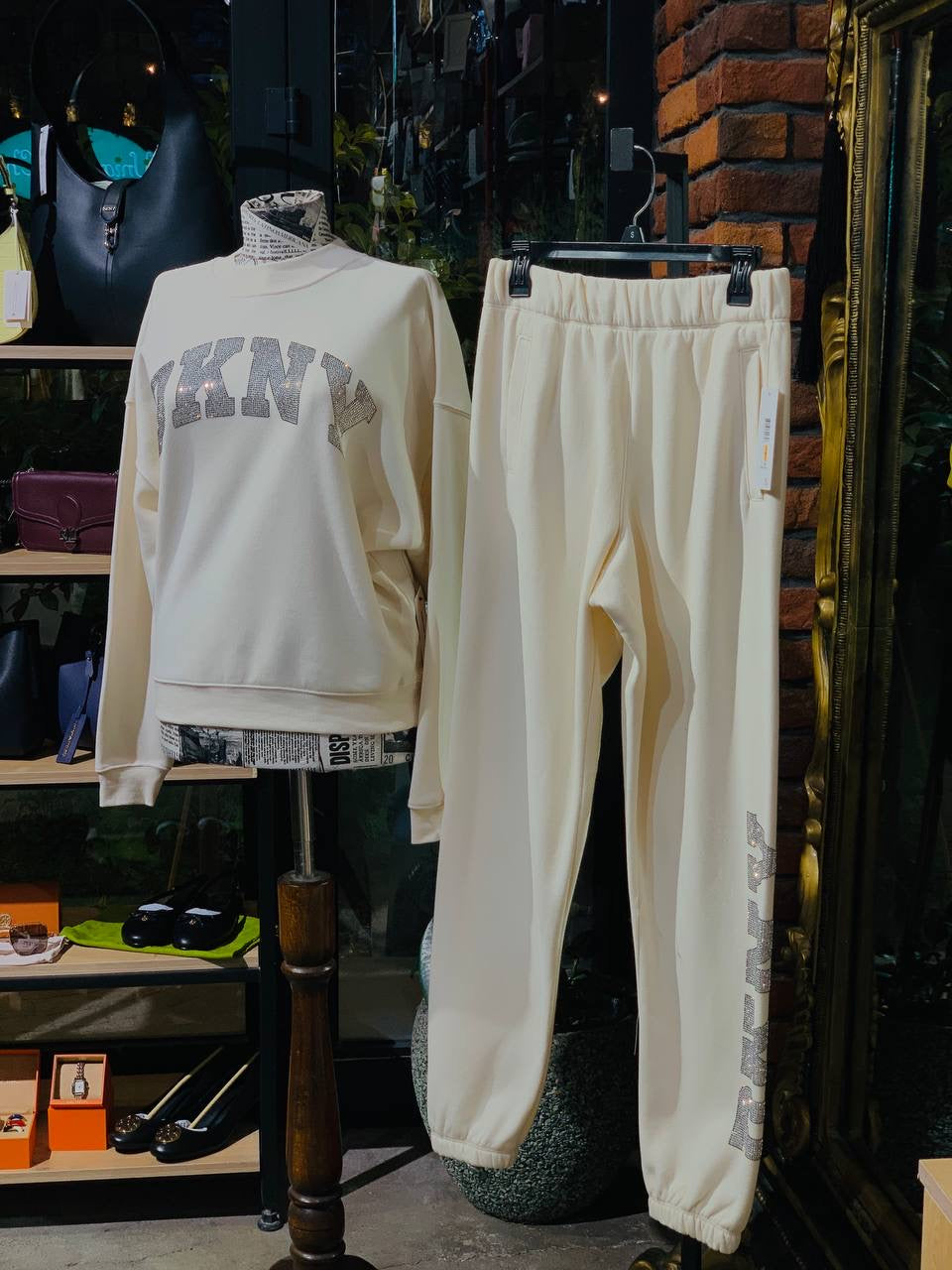 Dkny pajama set size small