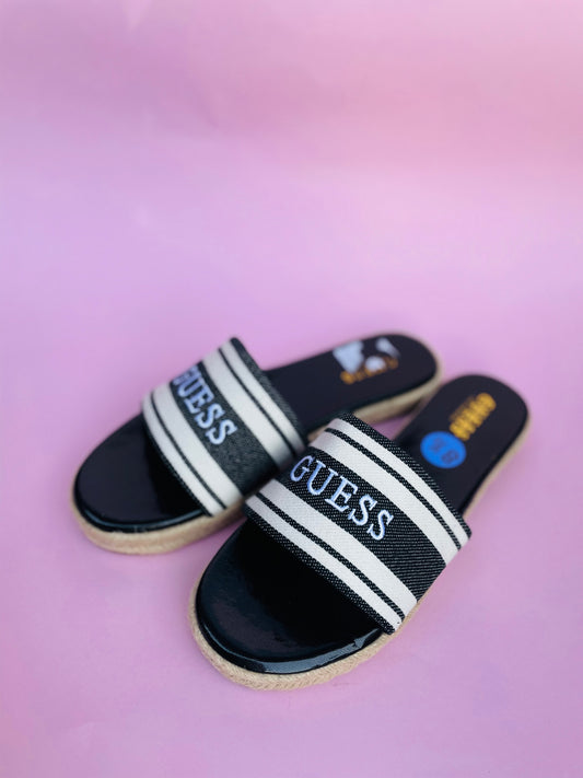 Guess sandal