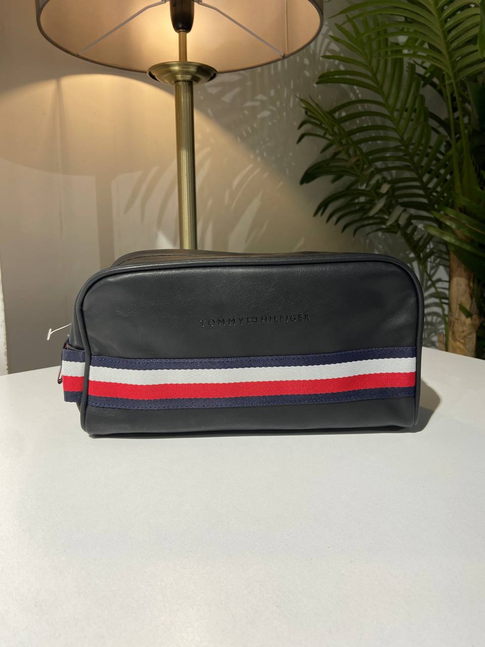 Tommy Hilfiger hand bag