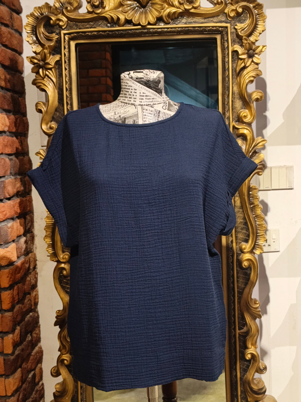 Gloria Vanderbilt top