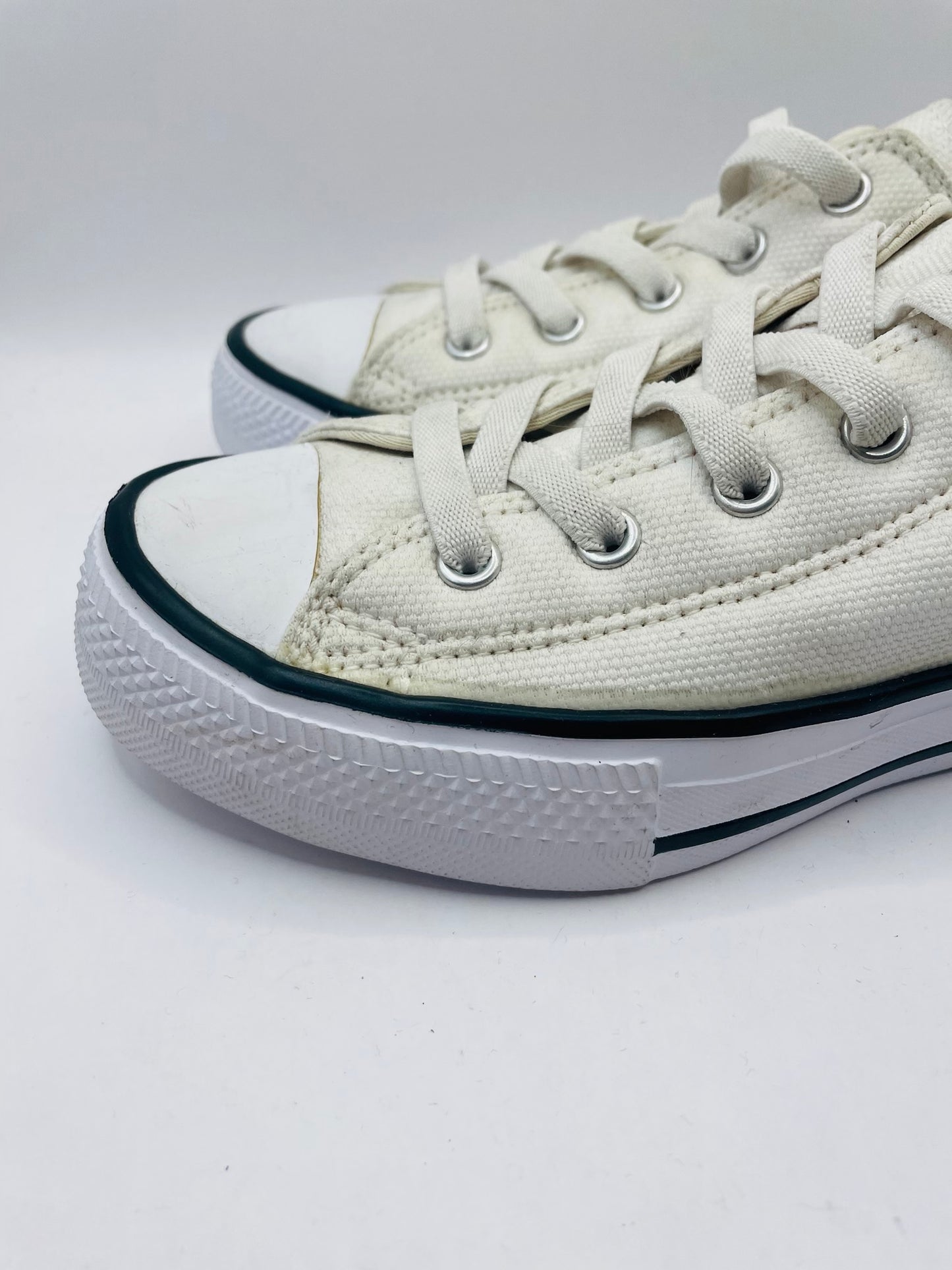 Converse kids sneakers