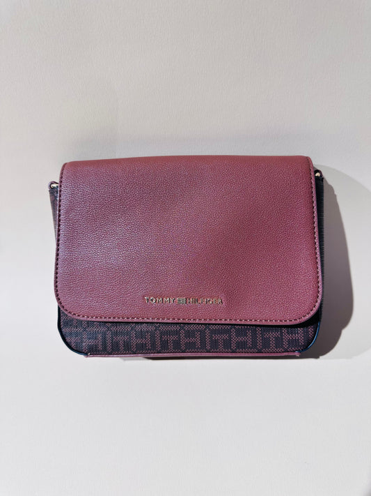 Tommy Hilfiger bag