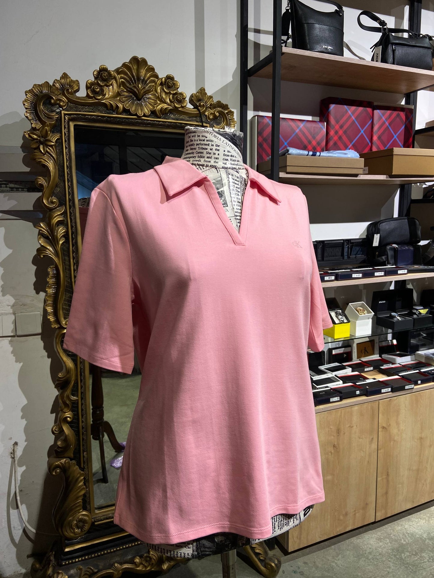 Calvin Klein shirt size large