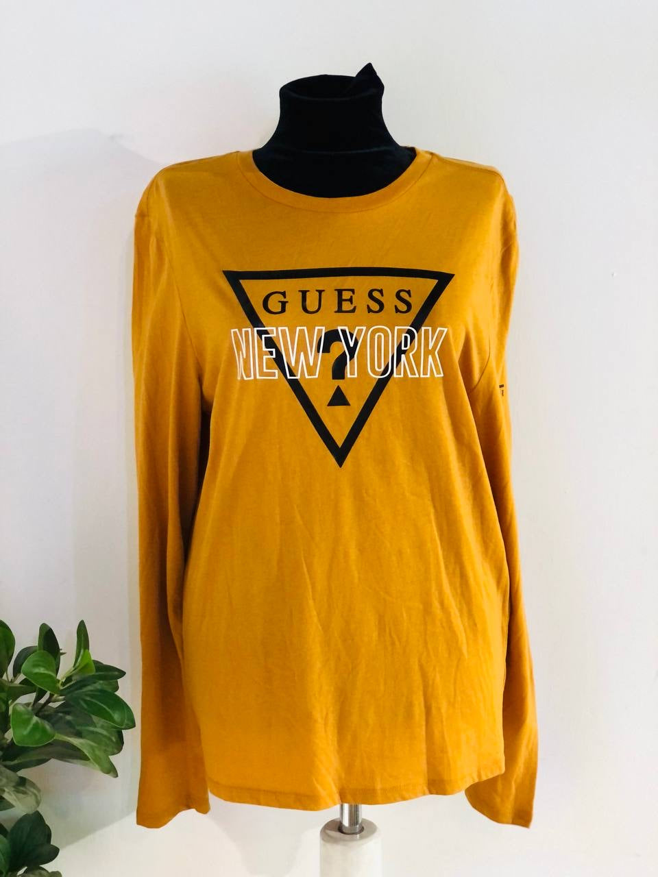 Guess  shirt