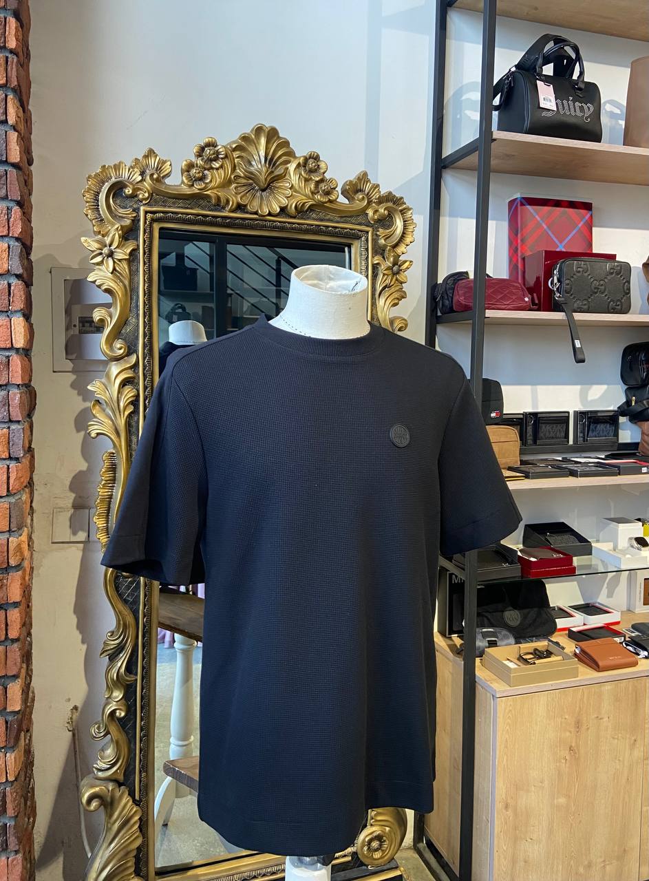 Dkny shirt Size medium