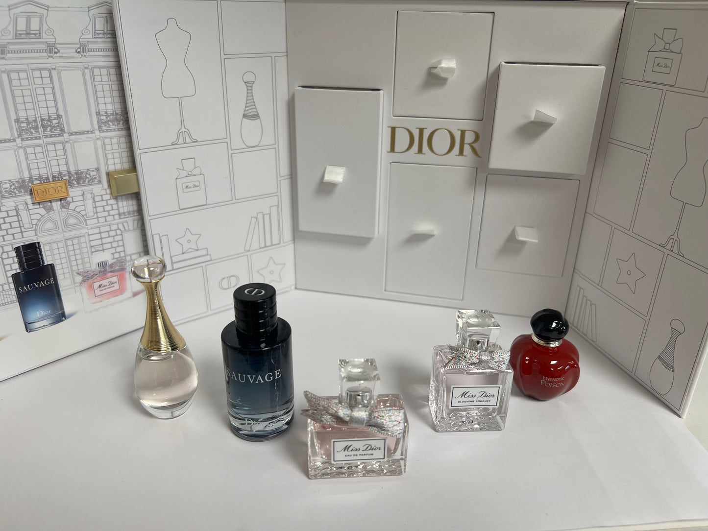 Dior Le Mini 30 Montaigne Discovery perfumes set