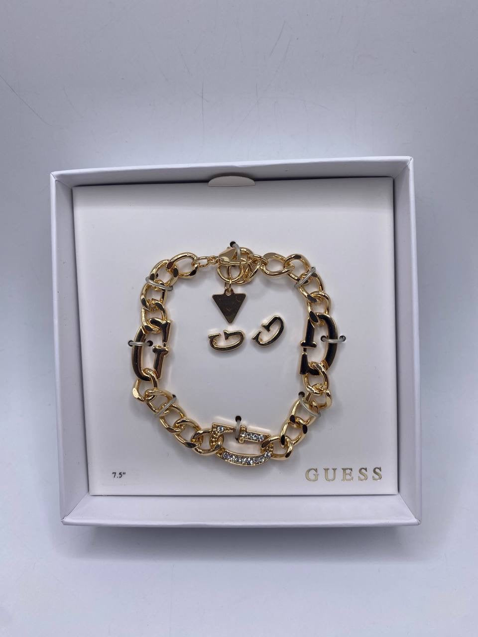 Guess set