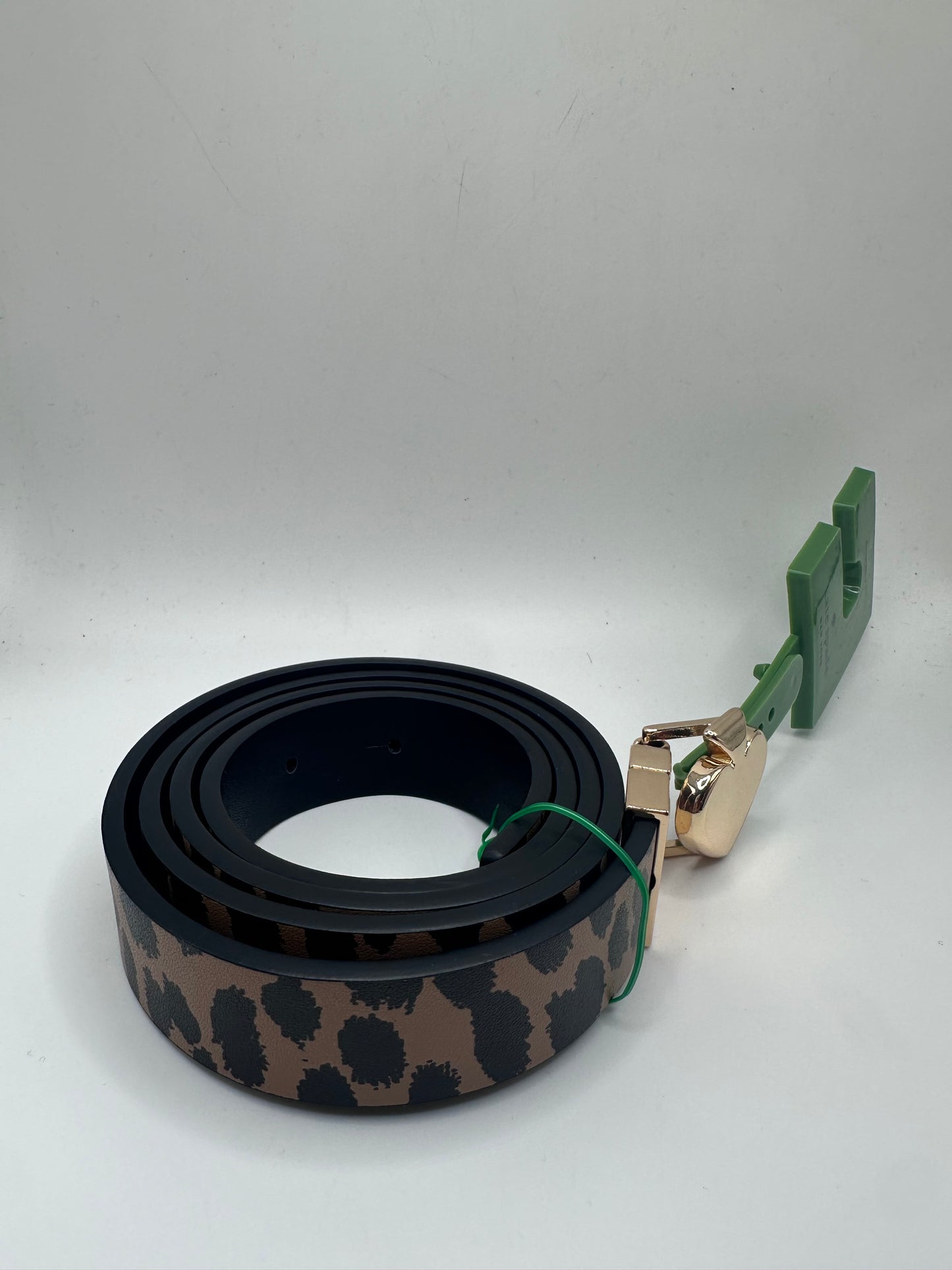 Kate spade reversible belt size medium