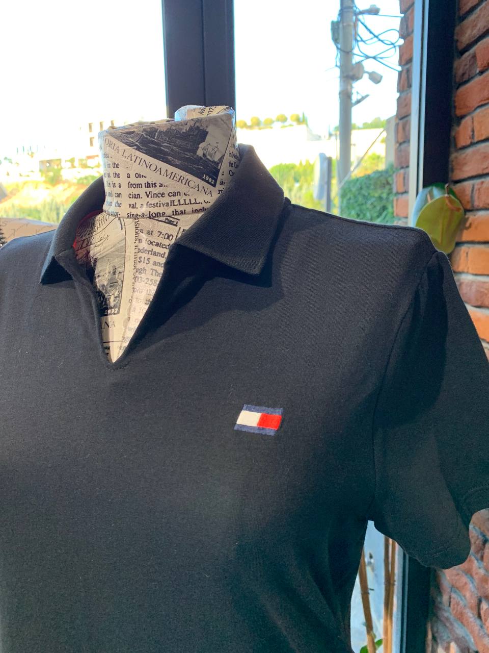 Tommy Hilfiger shirt size small