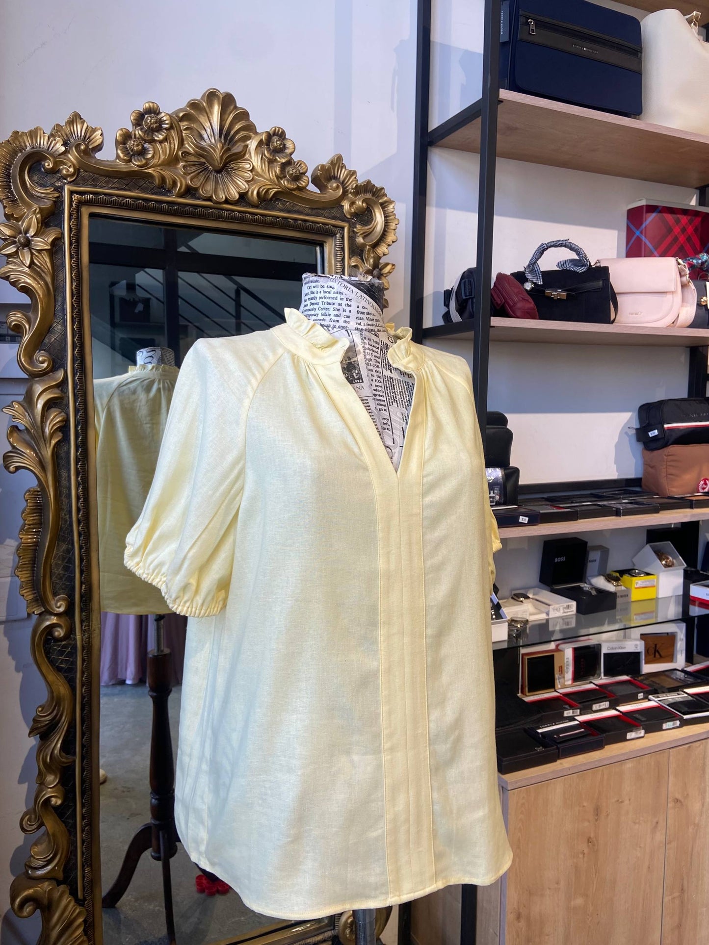 Anne klein top size small