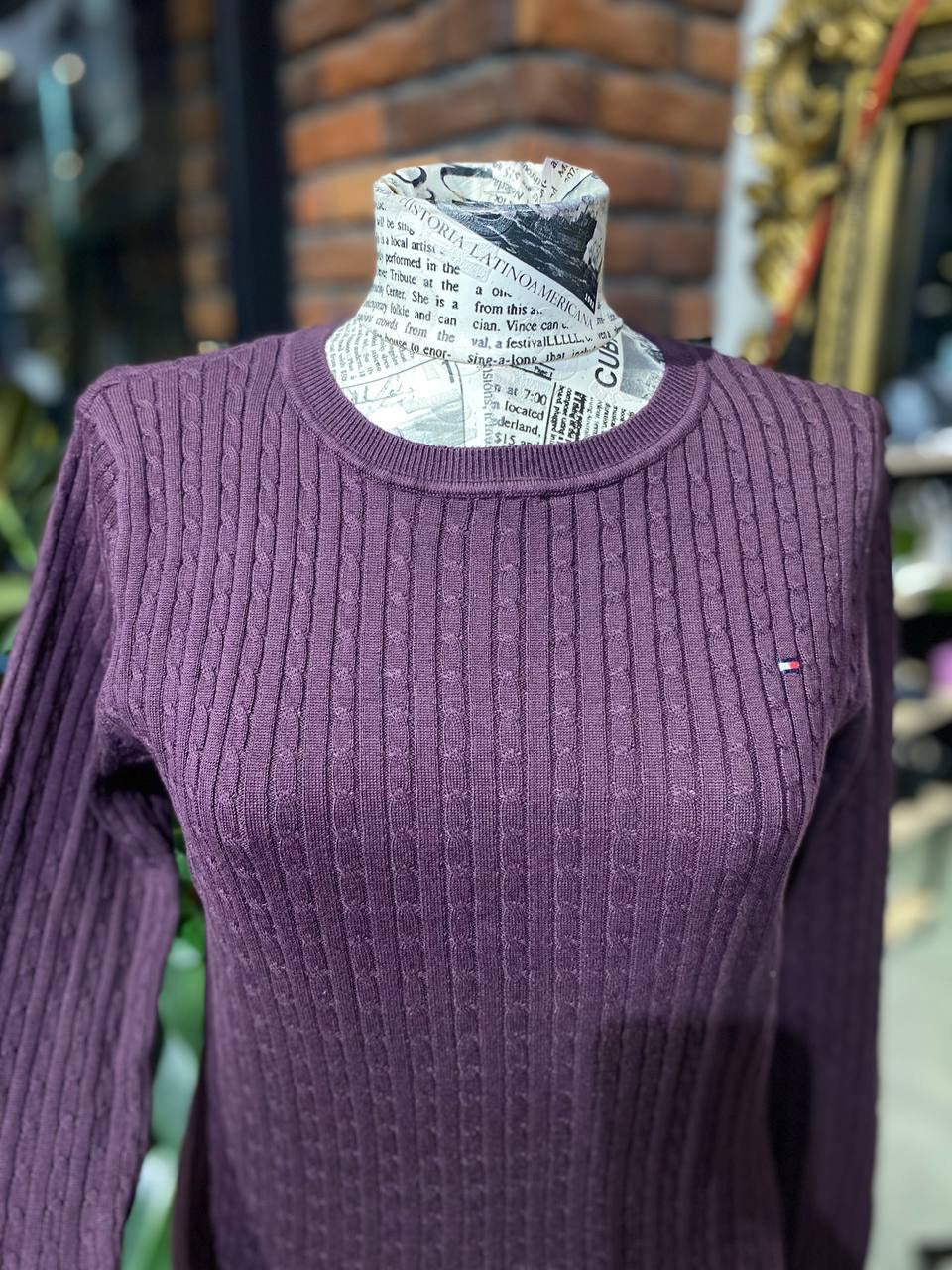 Tommy Hilfiger sweater