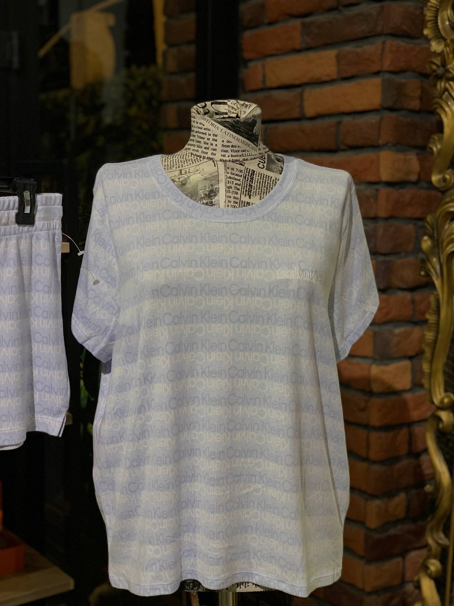 Calvin Klein short set size XL