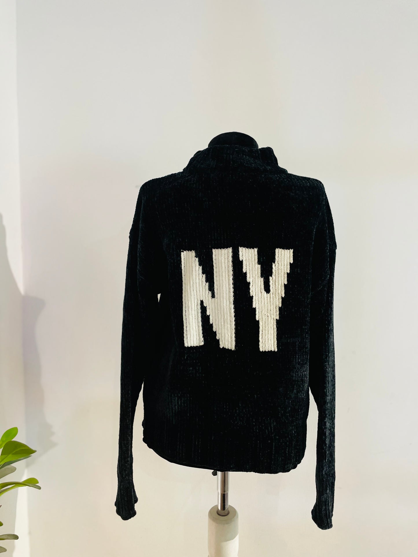 Dkny sweater