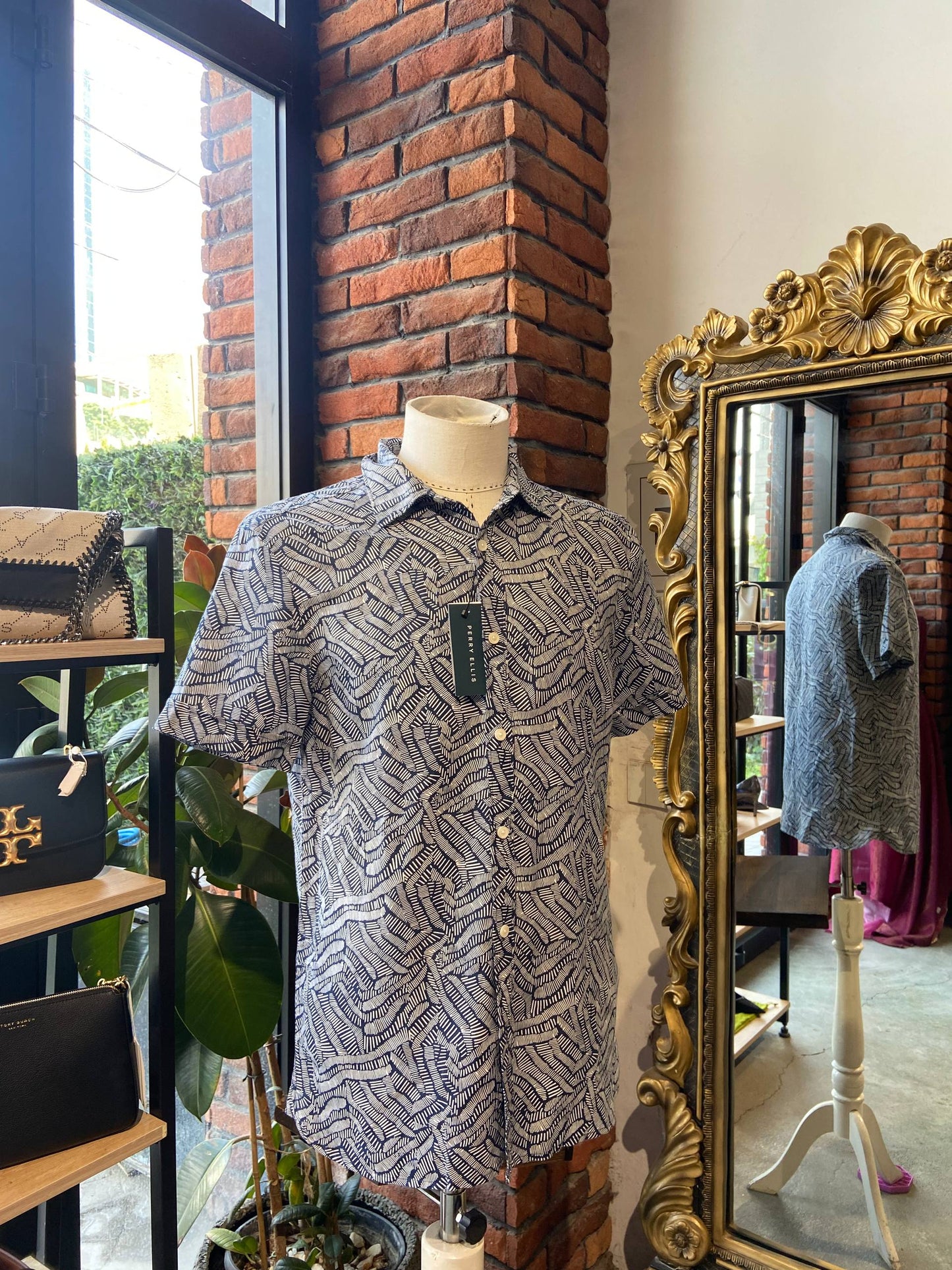 Perry Ellis blouse shirt size small