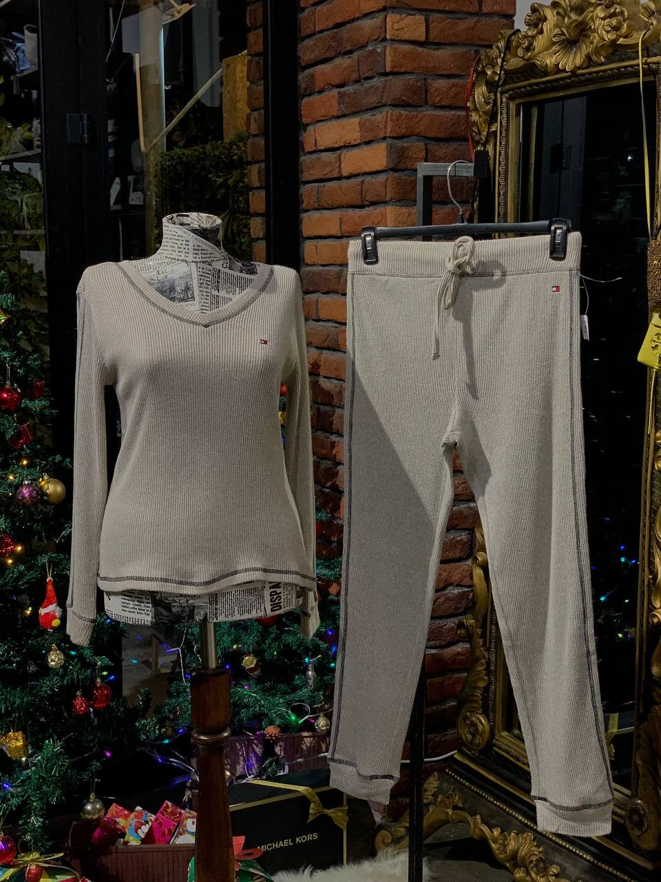 Tommy Hilfiger pajama set size medium