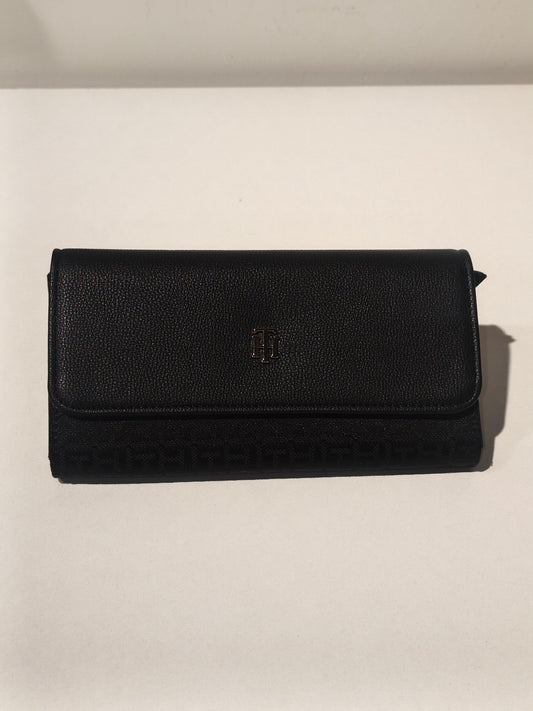 Tommy Hilfiger wallet