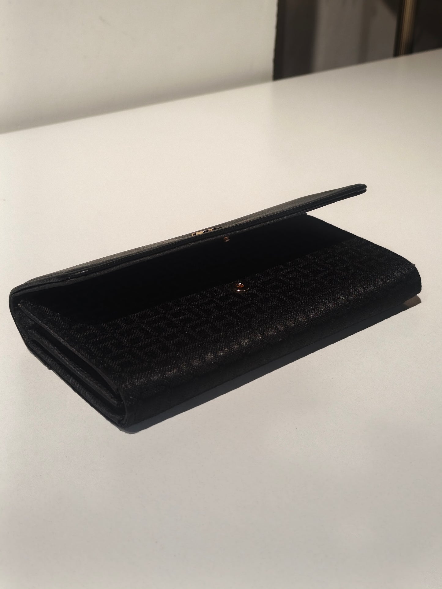 Tommy Hilfiger wallet