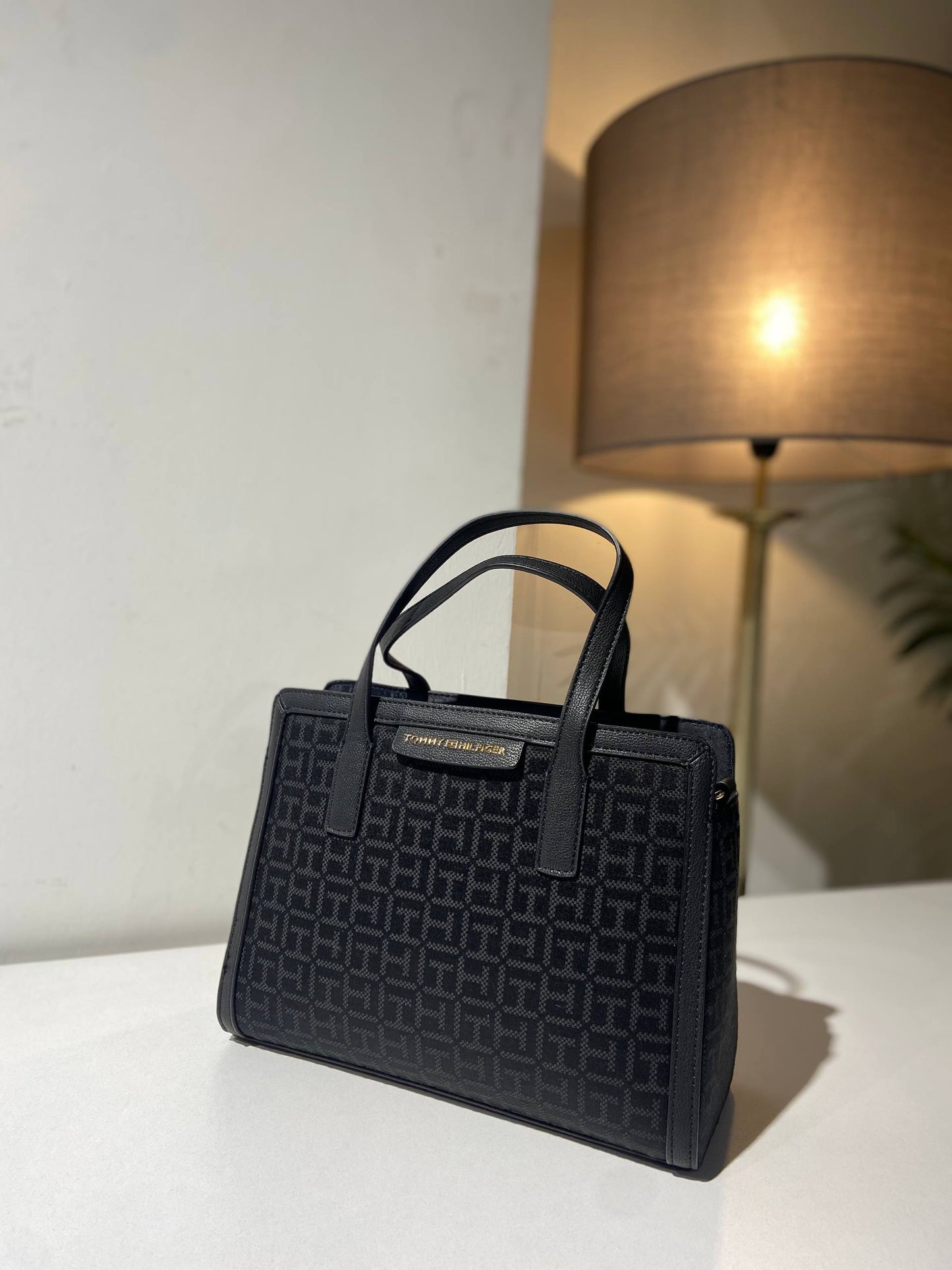 Tommy Hilfiger bag