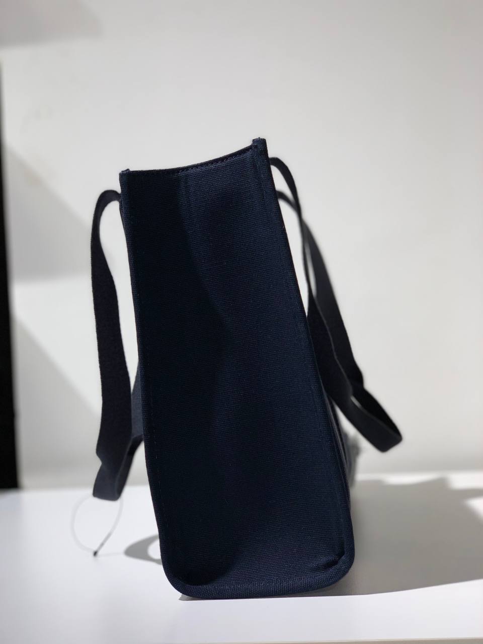 Tommy Hilfiger bag