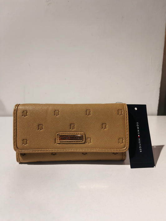 Tommy Hilfiger wallet