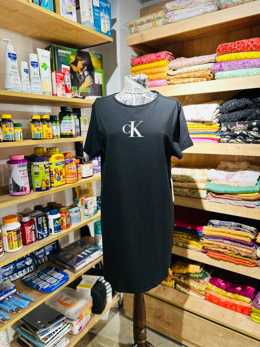 Calvin Klein dress shirt size medium