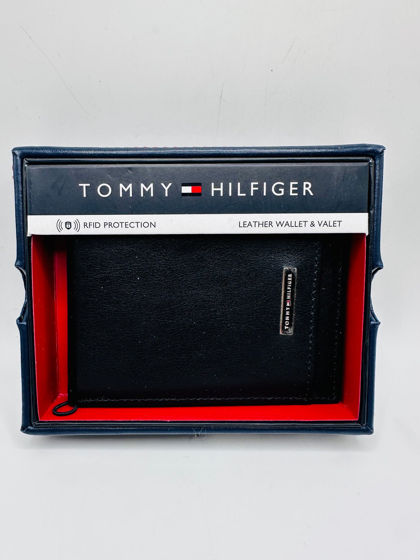 Tommy Hilfiger wallet
