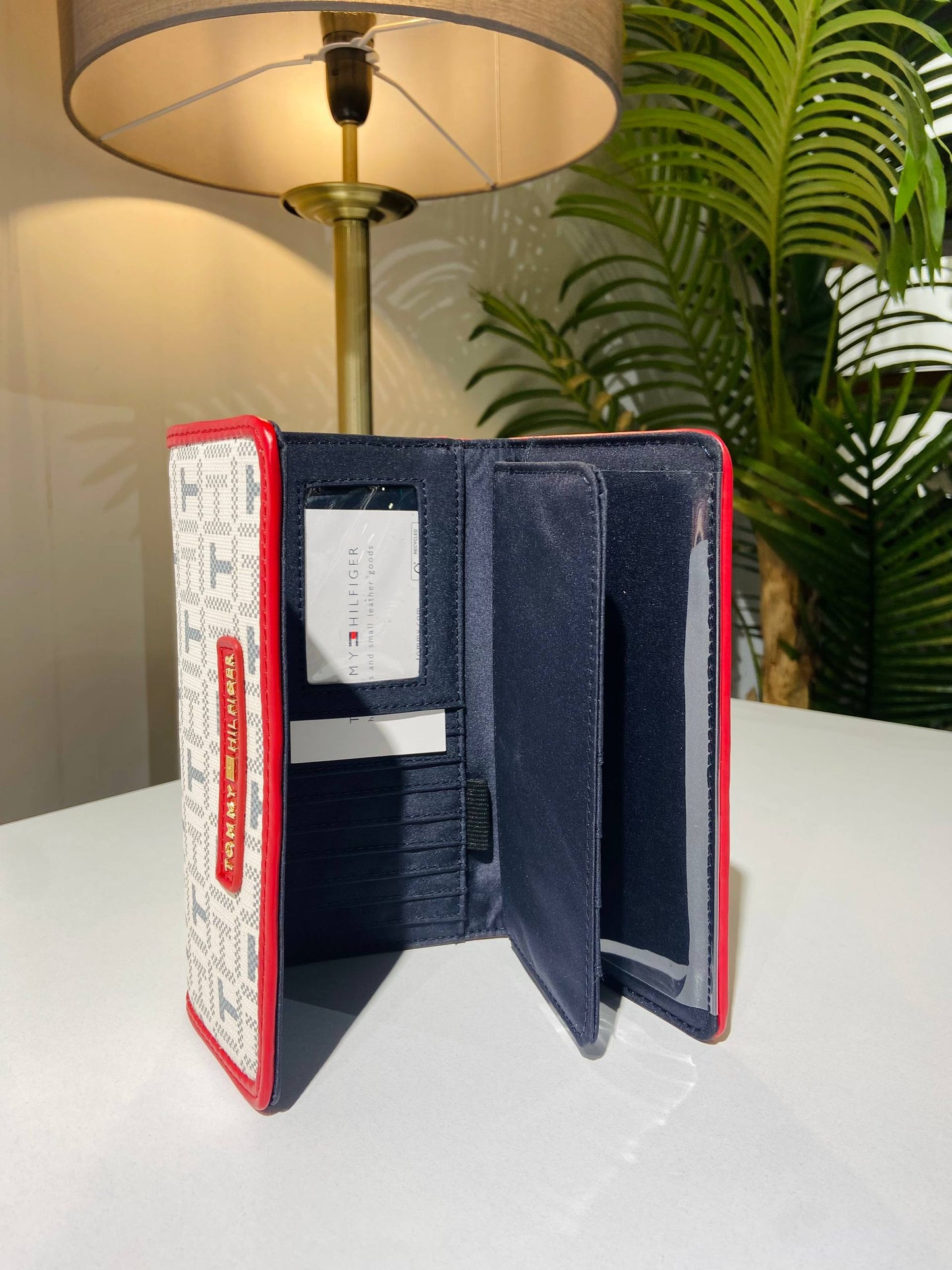 Tommy Hilfiger wallet