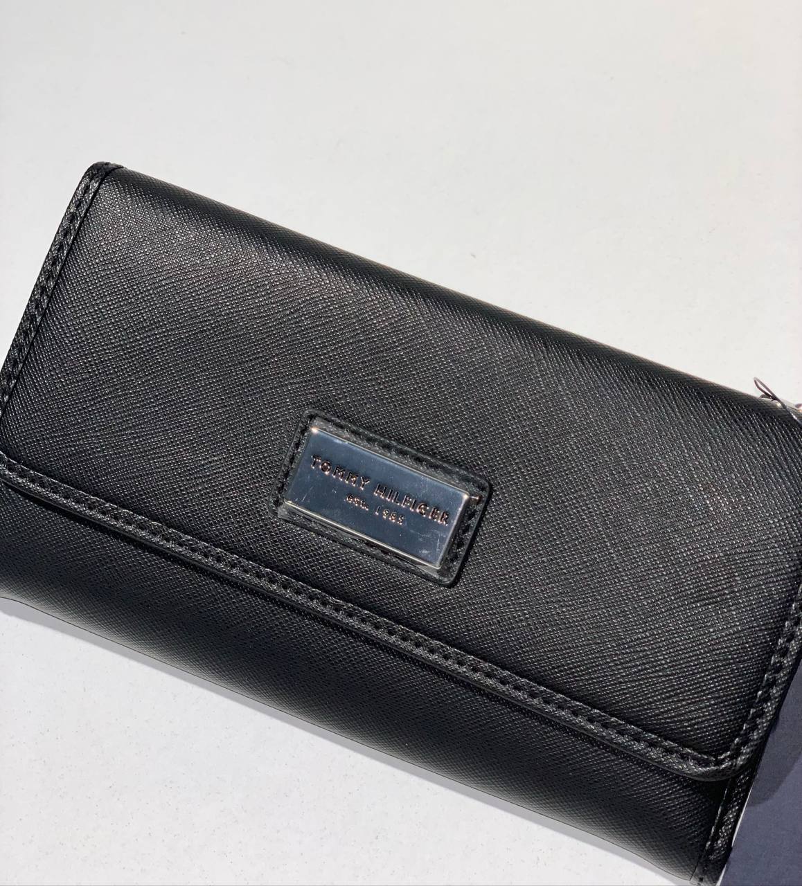 Tommy Hilfiger wallet