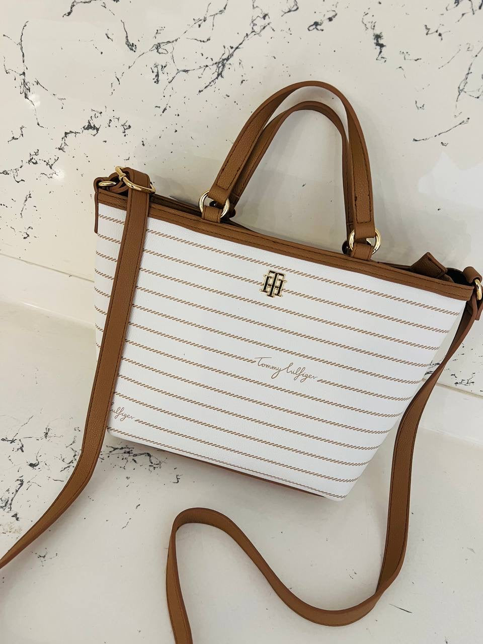 Tommy Hilfiger bag