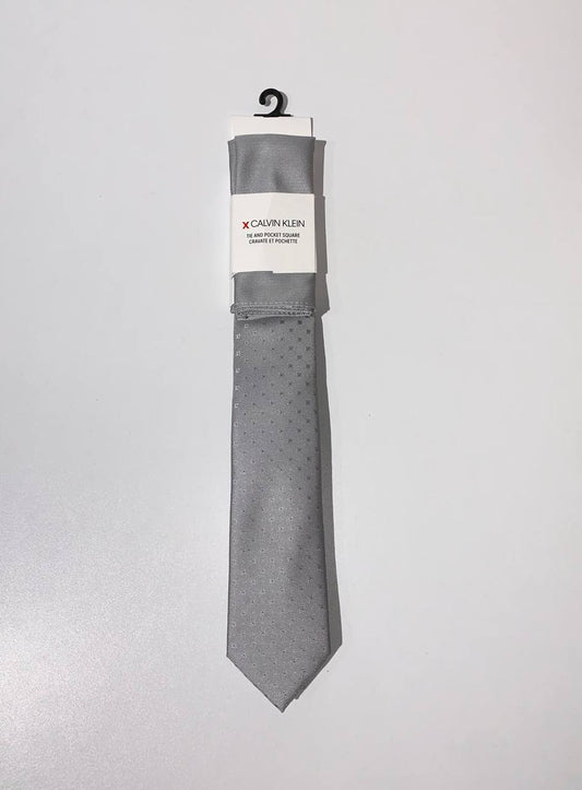 Calvin Klein tie and pocket square