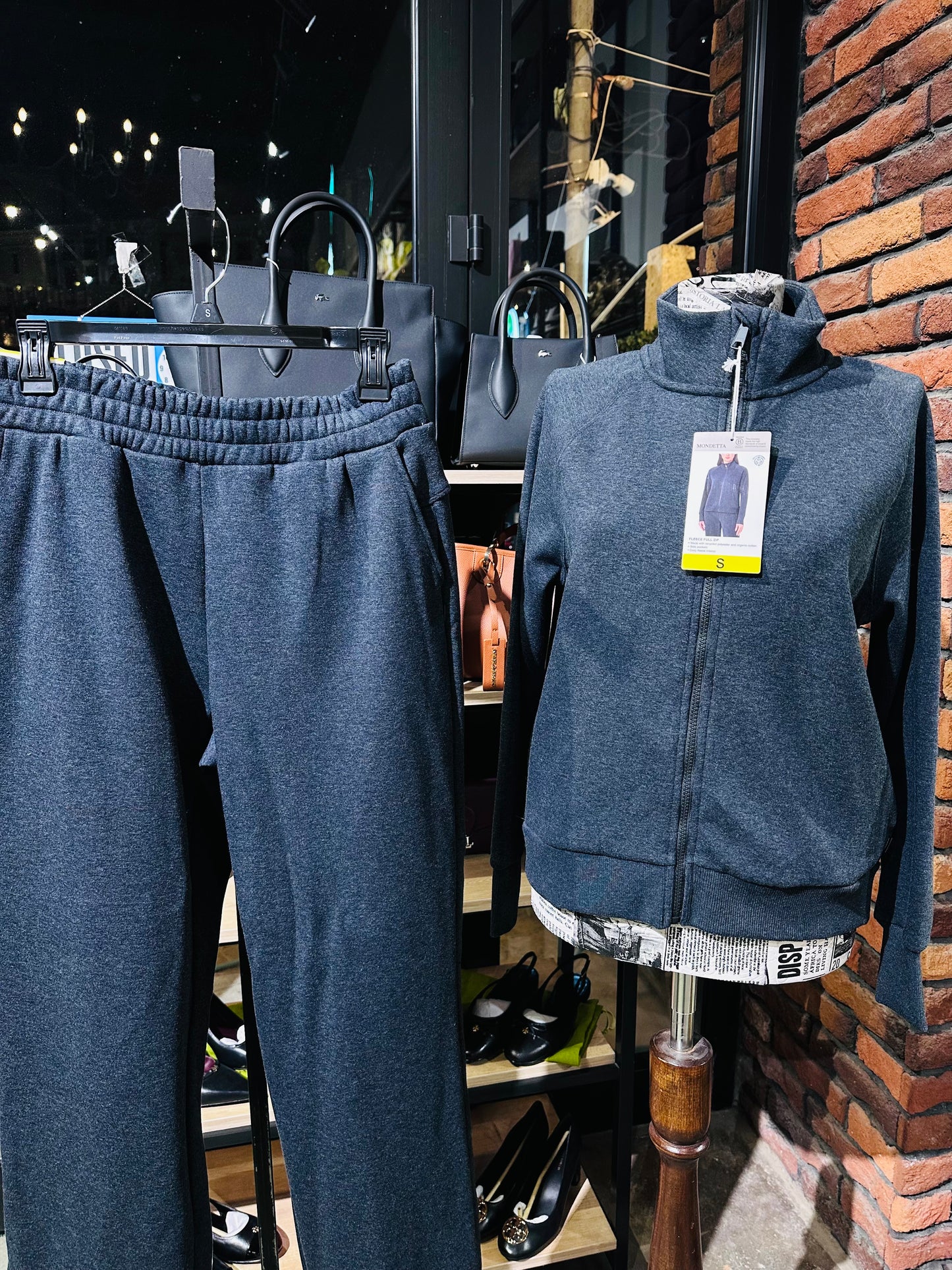 Mondetta pajama set size small