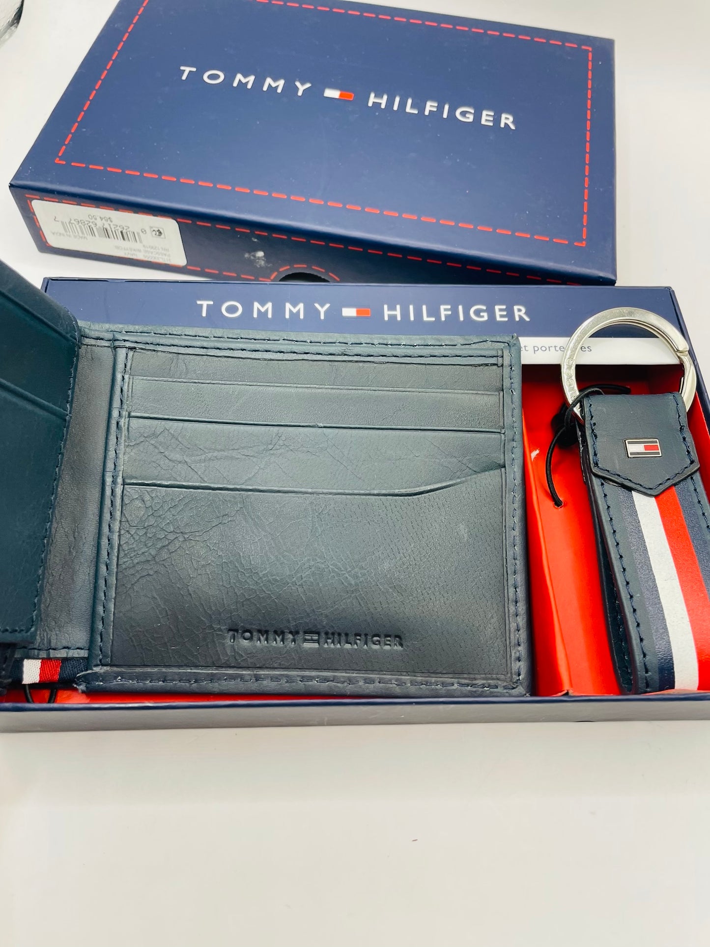 Tommy Hilfiger wallet set