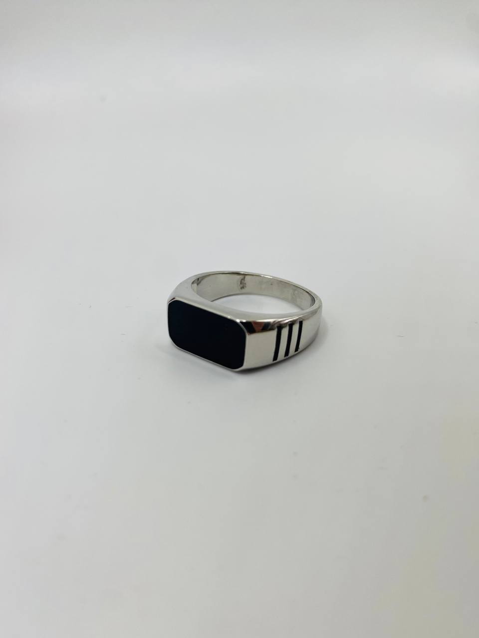 Men’s silver ring Size 11