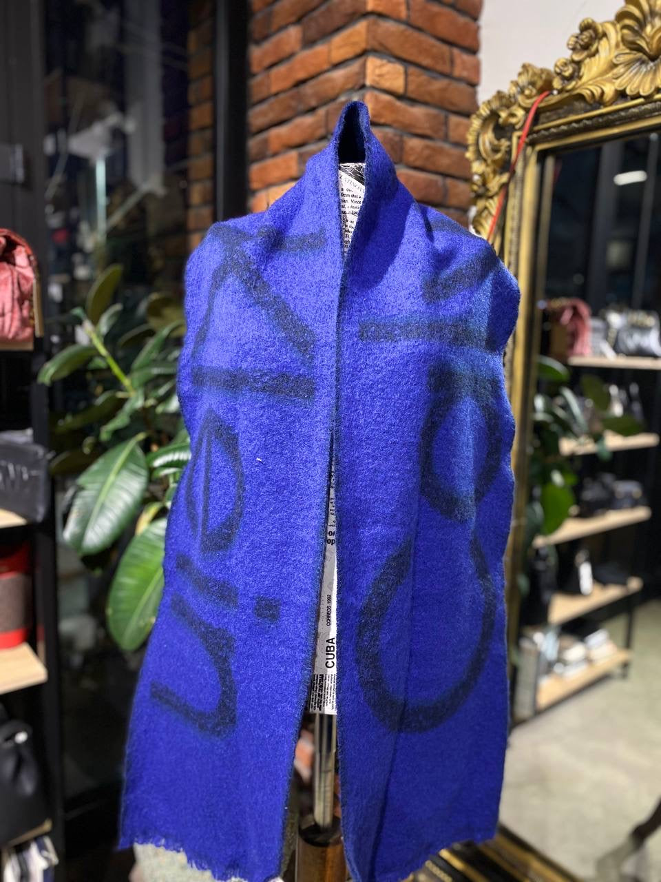Calvin Klein  scarf
