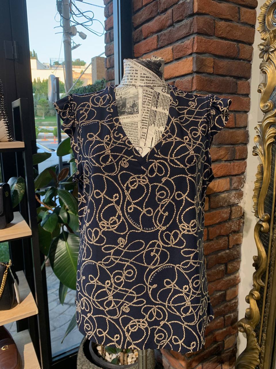 Tommy Hilfiger top