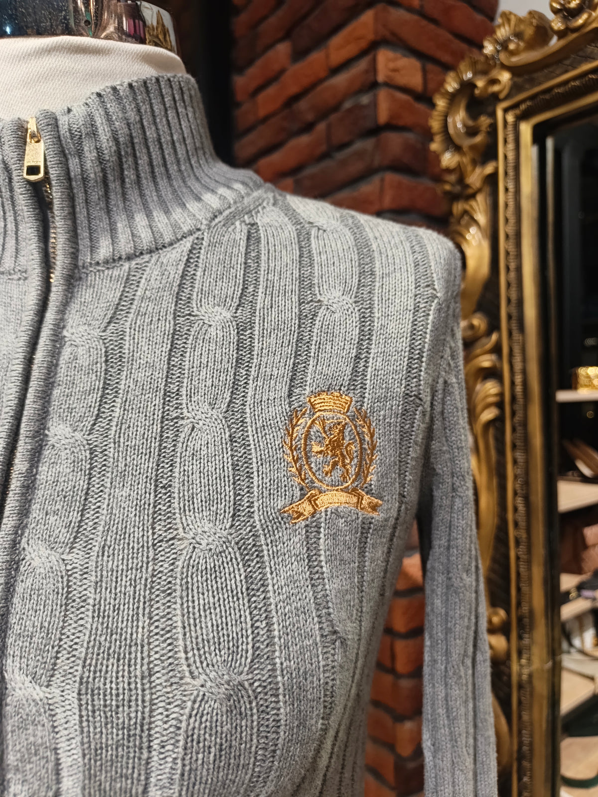 Tommy Hilfiger zipper jacket Xsmall