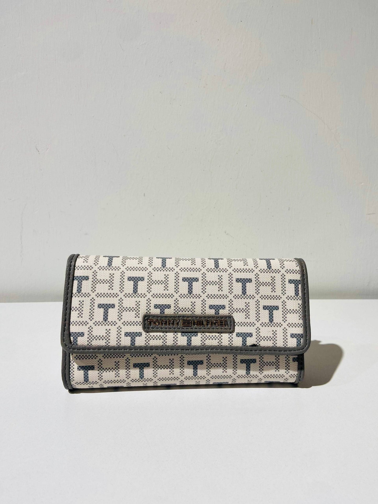 Tommy Hilfiger wallet