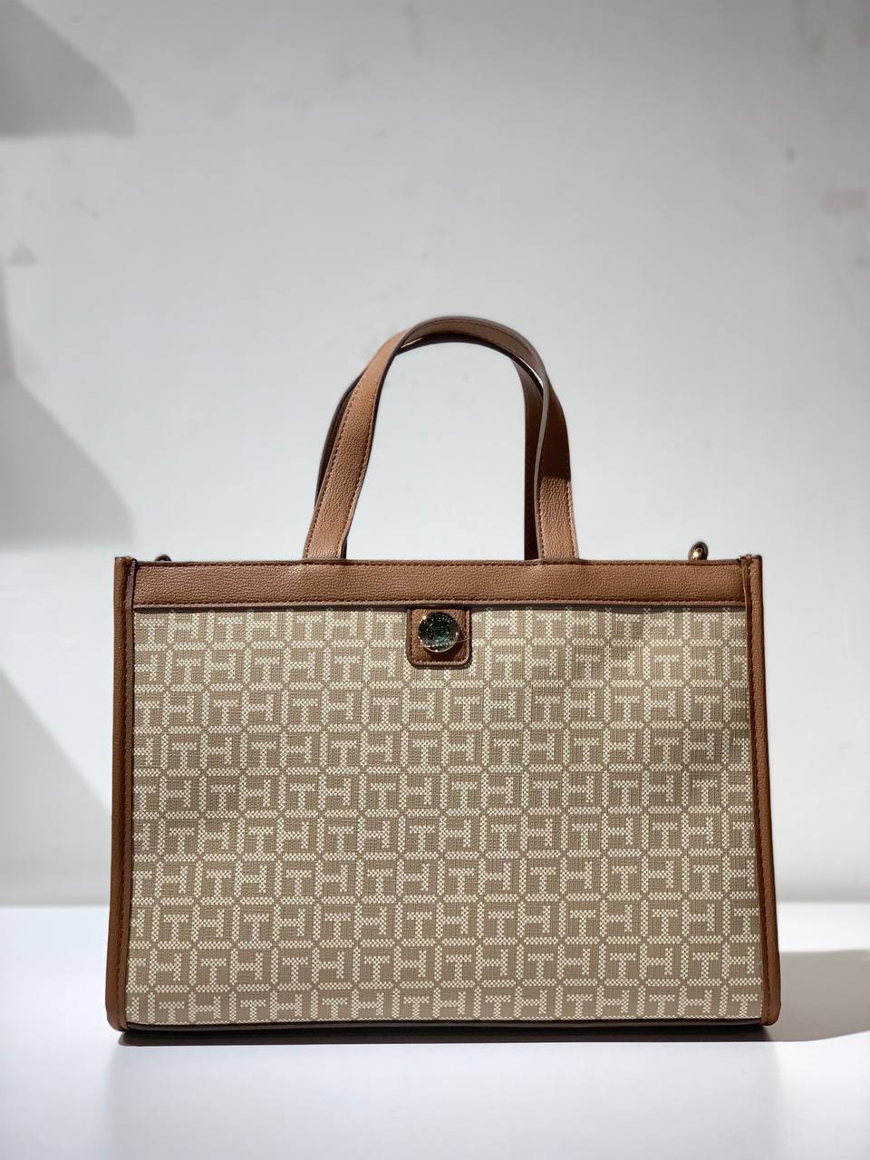 Tommy Hilfiger bag