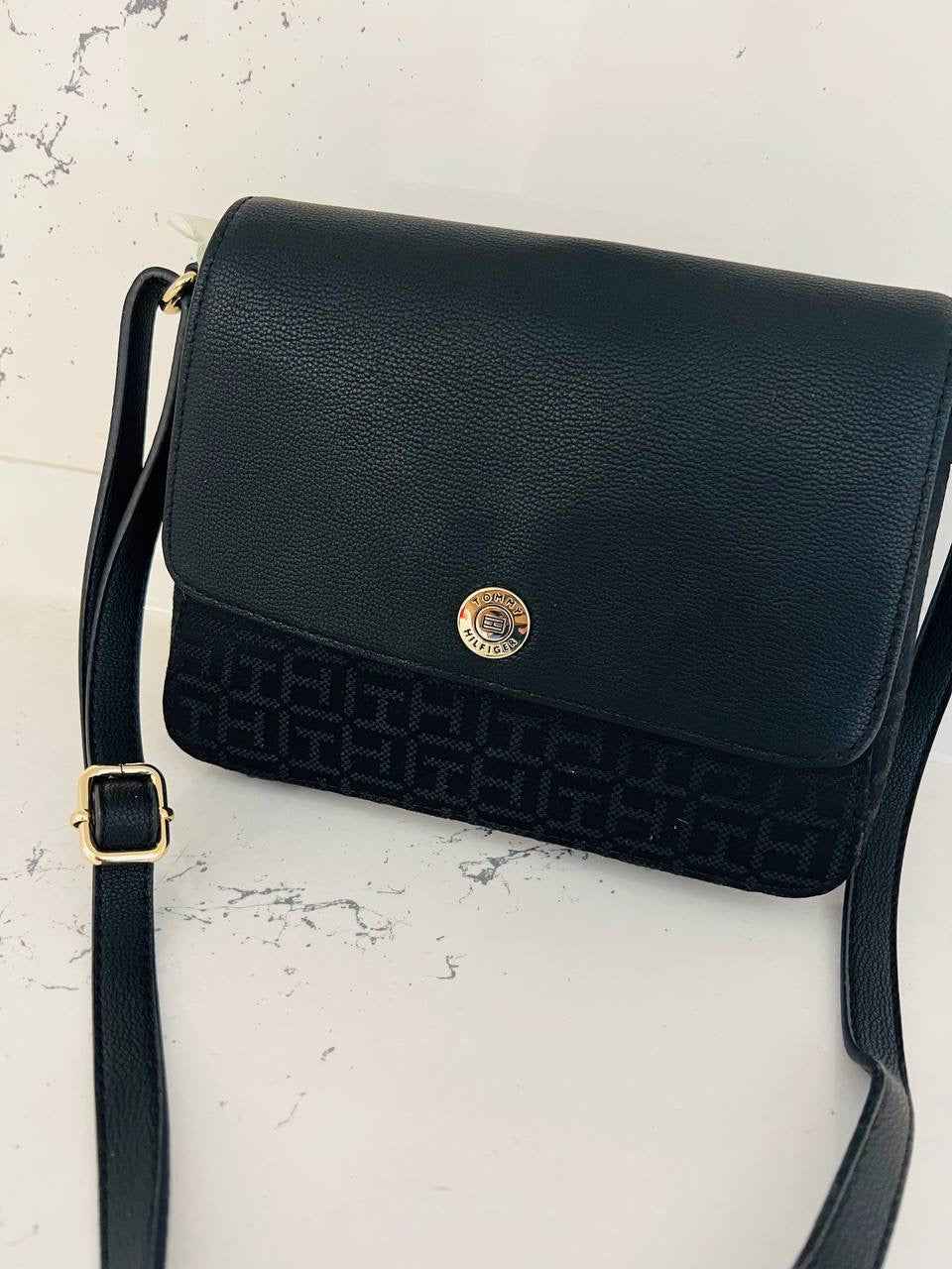 Tommy Hilfiger cross bag