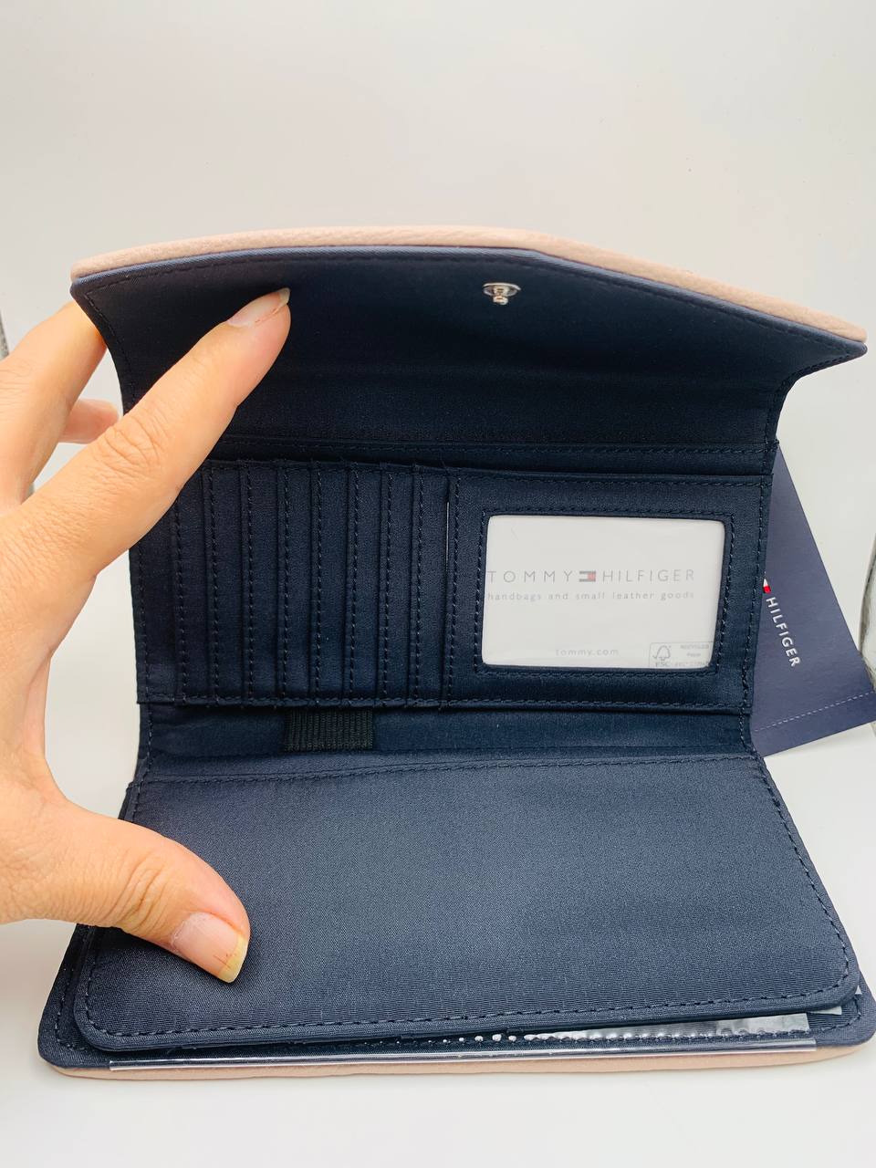 Tommy Hilfiger wallet