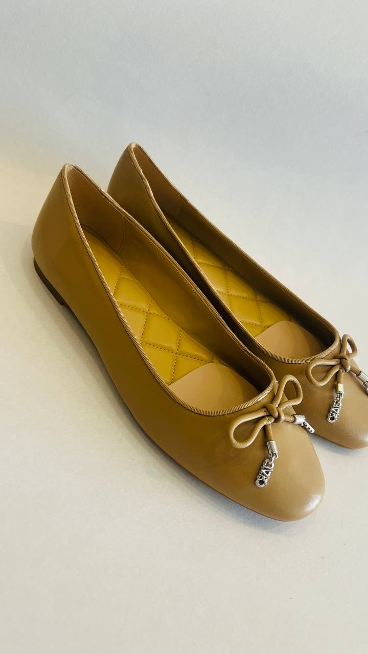 Michael kors shoes size 37.5