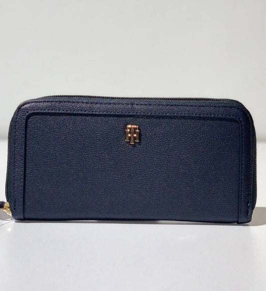 Tommy Hilfiger wallet