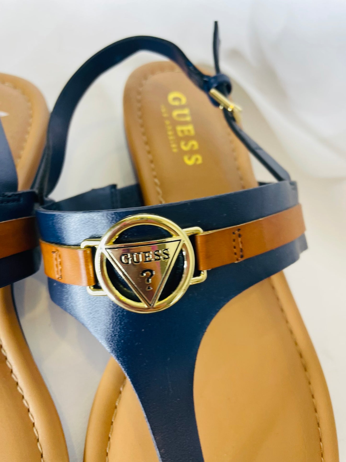 Guess sandal