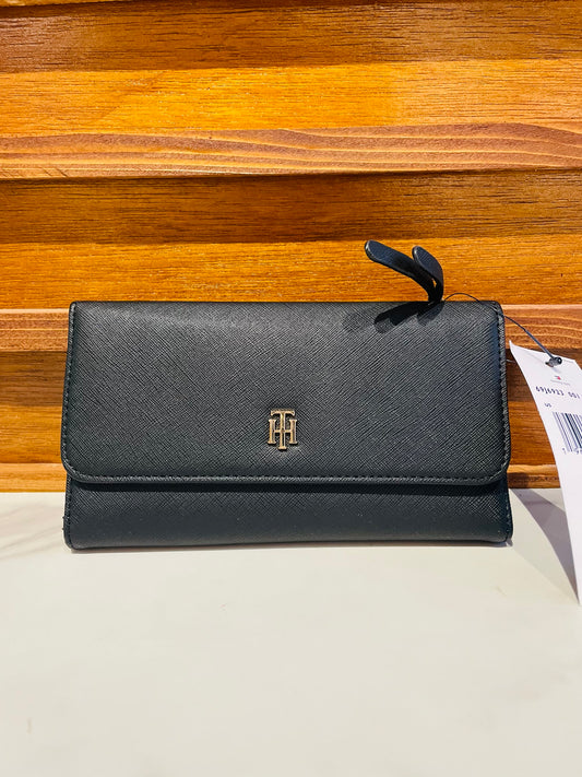 Tommy Hilfiger wallet