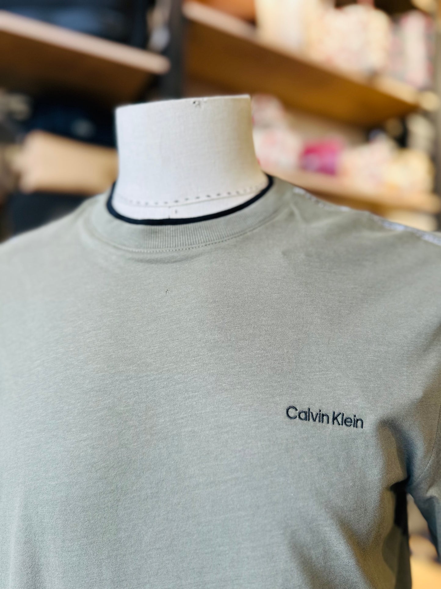 Calvin Klein shirt size small