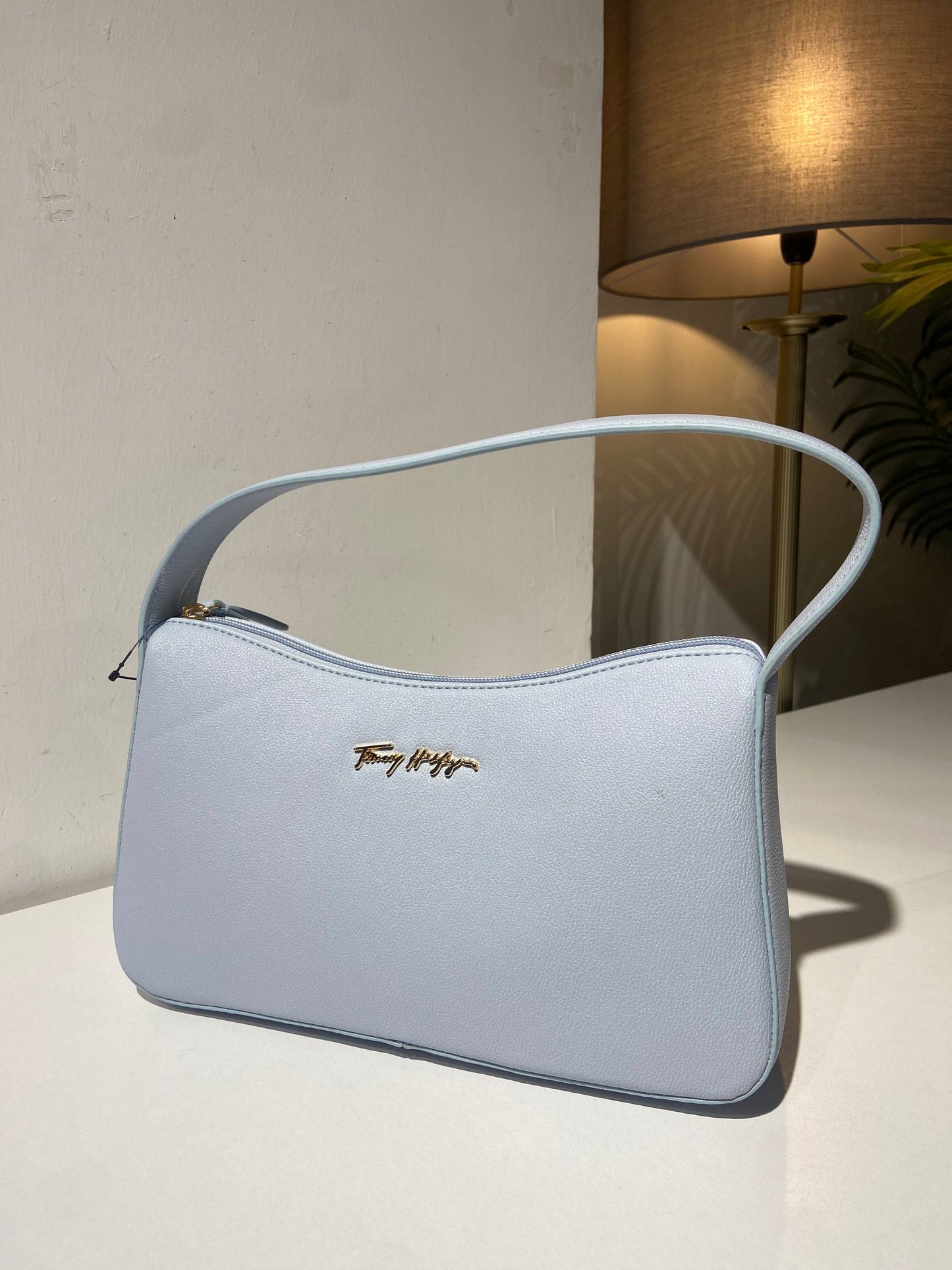 Tommy Hilfiger bag