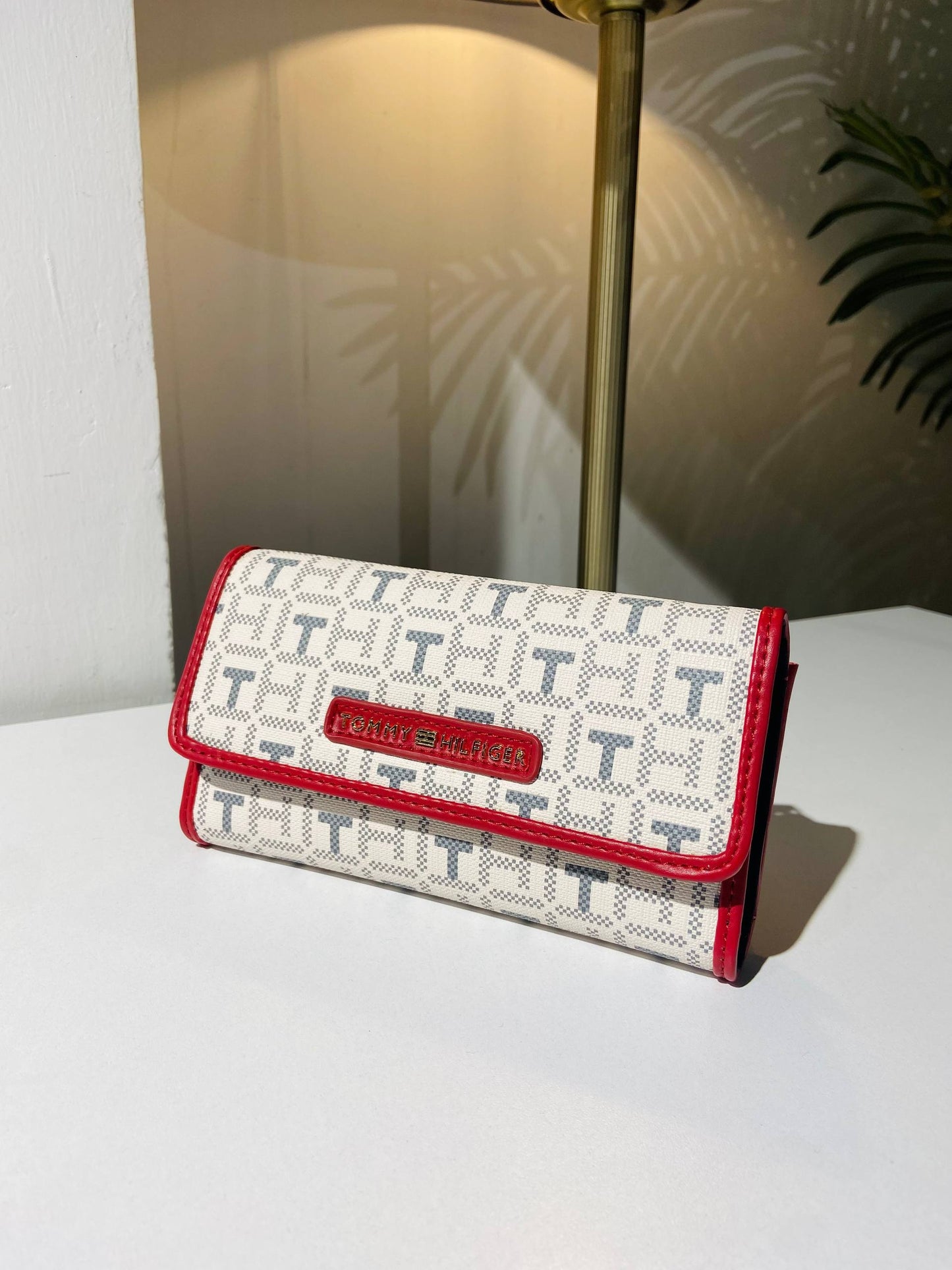 Tommy Hilfiger wallet